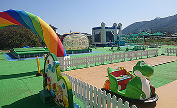 屋外アトラクション
